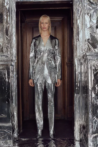 Look 25